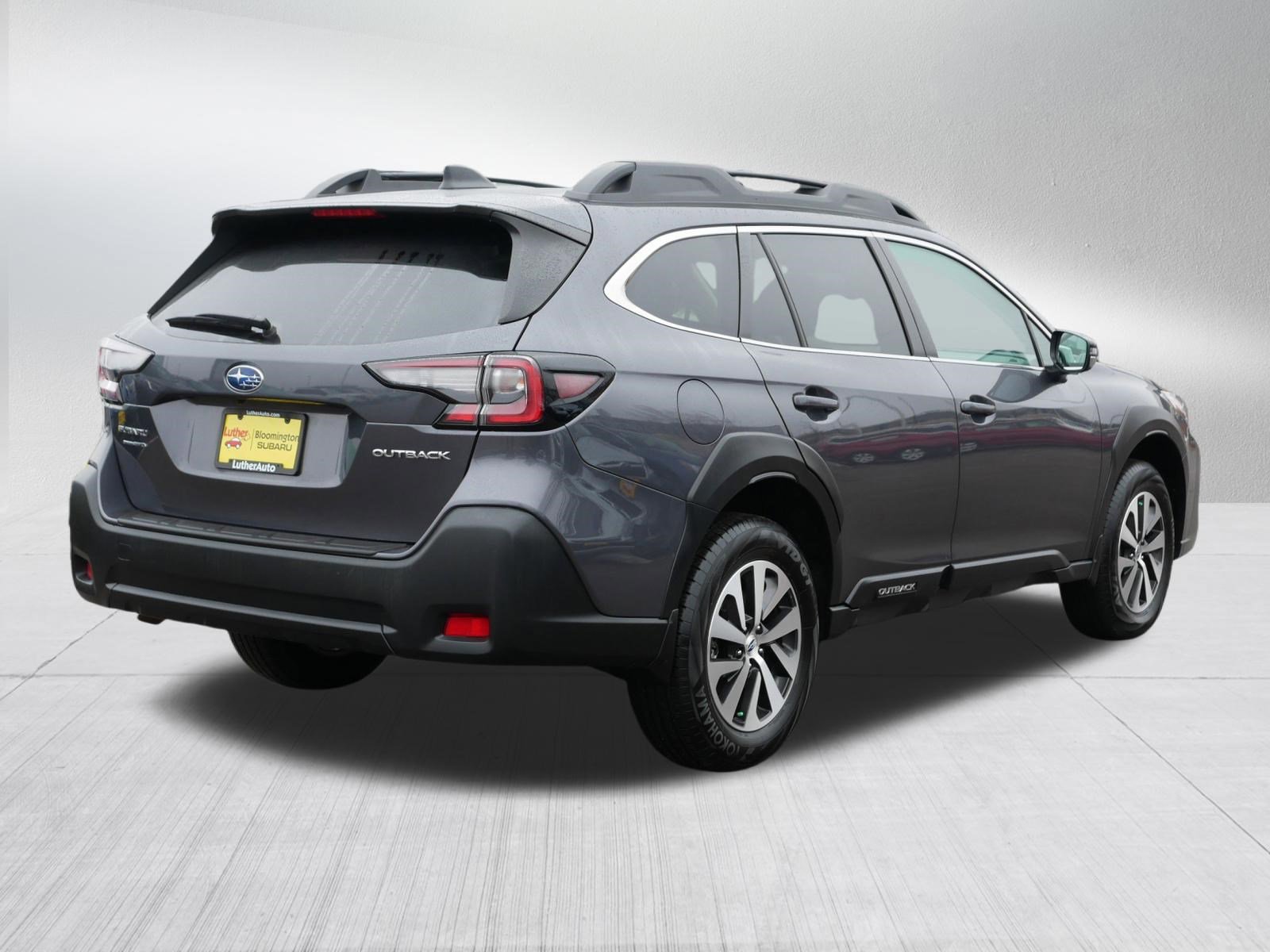 Used 2025 Subaru Outback Premium image 7