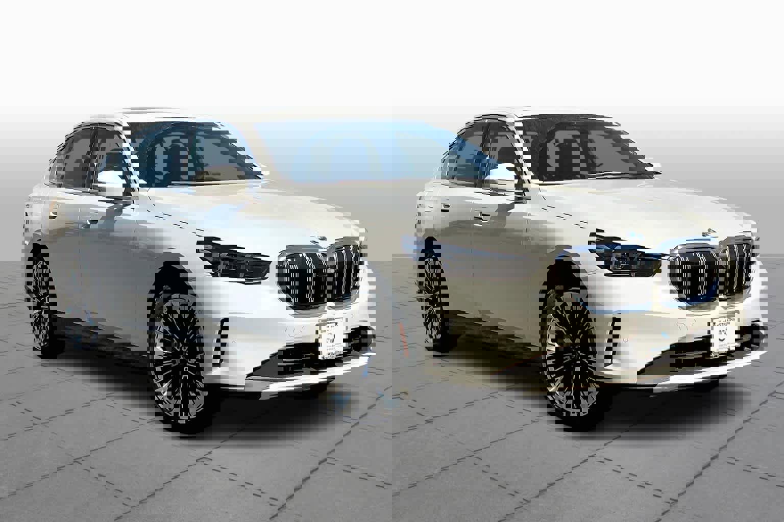 Used 2024 BMW i5 eDrive40i w/ Premium Package image 2