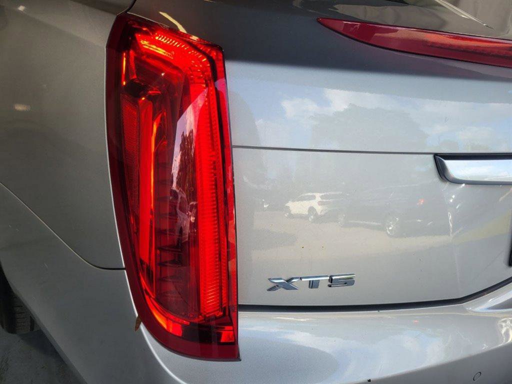 Used 2014 Cadillac XTS Luxury image 41