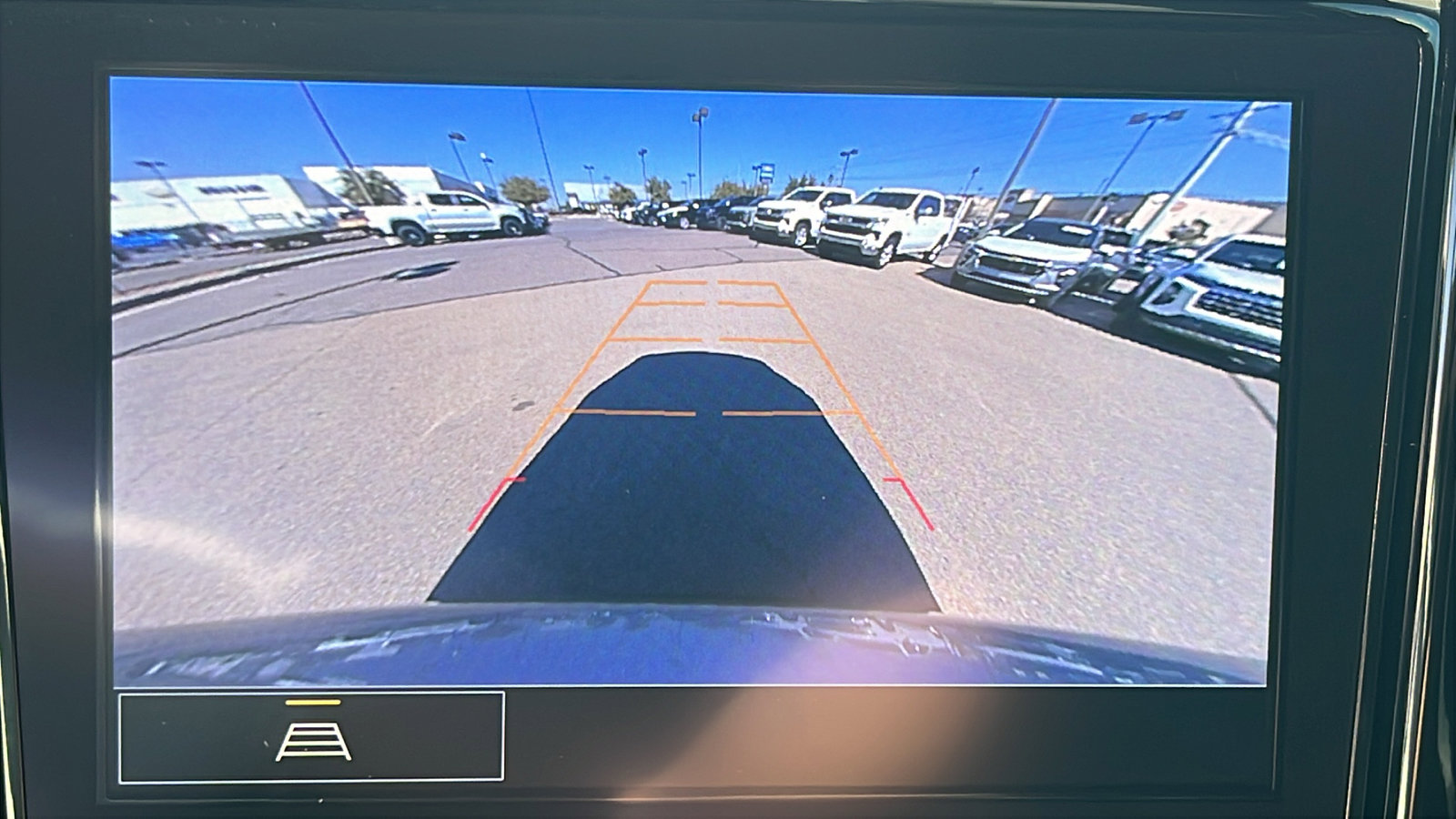 Used 2023 Chevrolet Traverse LT image 22