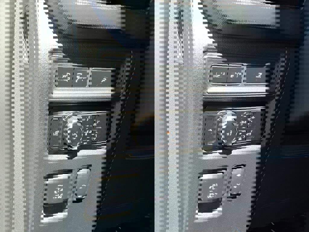 Certified 2024 Ford F150 Lariat w/ Equipment Group 502A High image 22