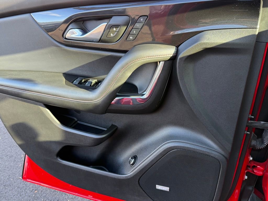 Used 2020 Chevrolet Blazer RS image 32