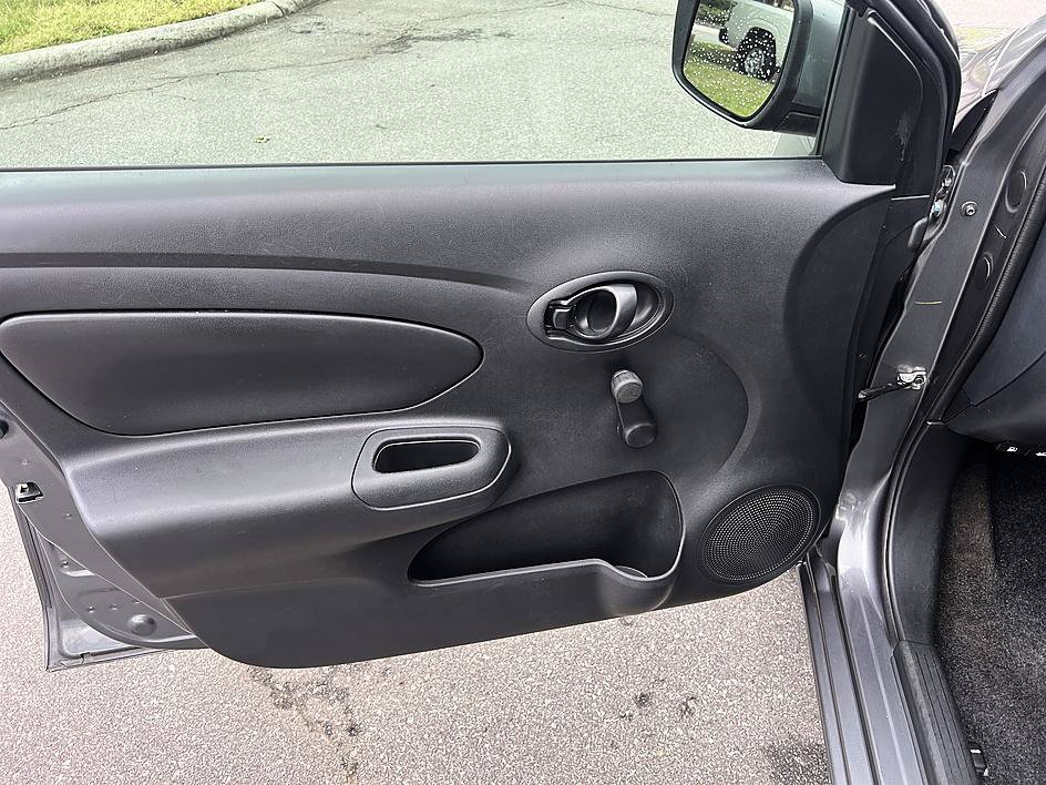 Used 2018 Nissan Versa S Plus FWD image 19