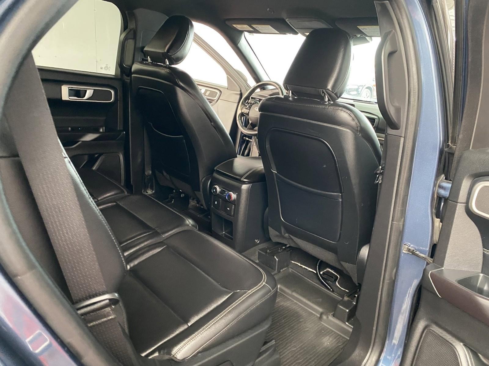 Used 2020 Ford Explorer XLT w/ Equipment Group 202A image 11