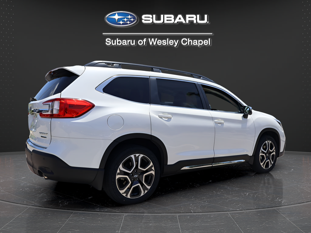 Used 2023 Subaru Ascent Limited w/ Technology Package AWD/4WD image 7