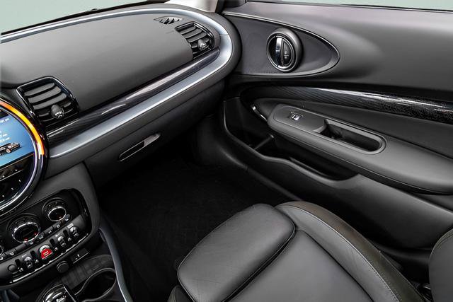 Used 2024 MINI Cooper Clubman S w/ Signature Upholstery Package image 16