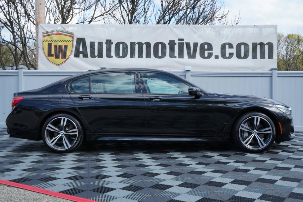 Used 2017 BMW 750i RWD image 4