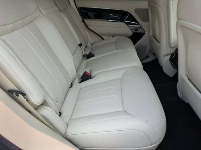 New 2026 Land Rover Range Rover SE AWD/4WD image 17