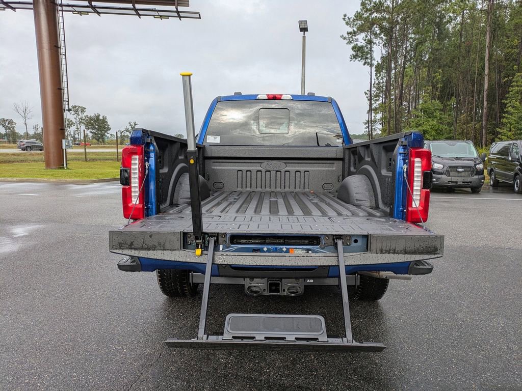 New 2026 Ford F250 Lariat w/ Black Appearance Package image 14