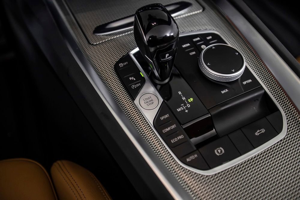 Used 2025 BMW Z4 M40i w/ Premium Package image 33