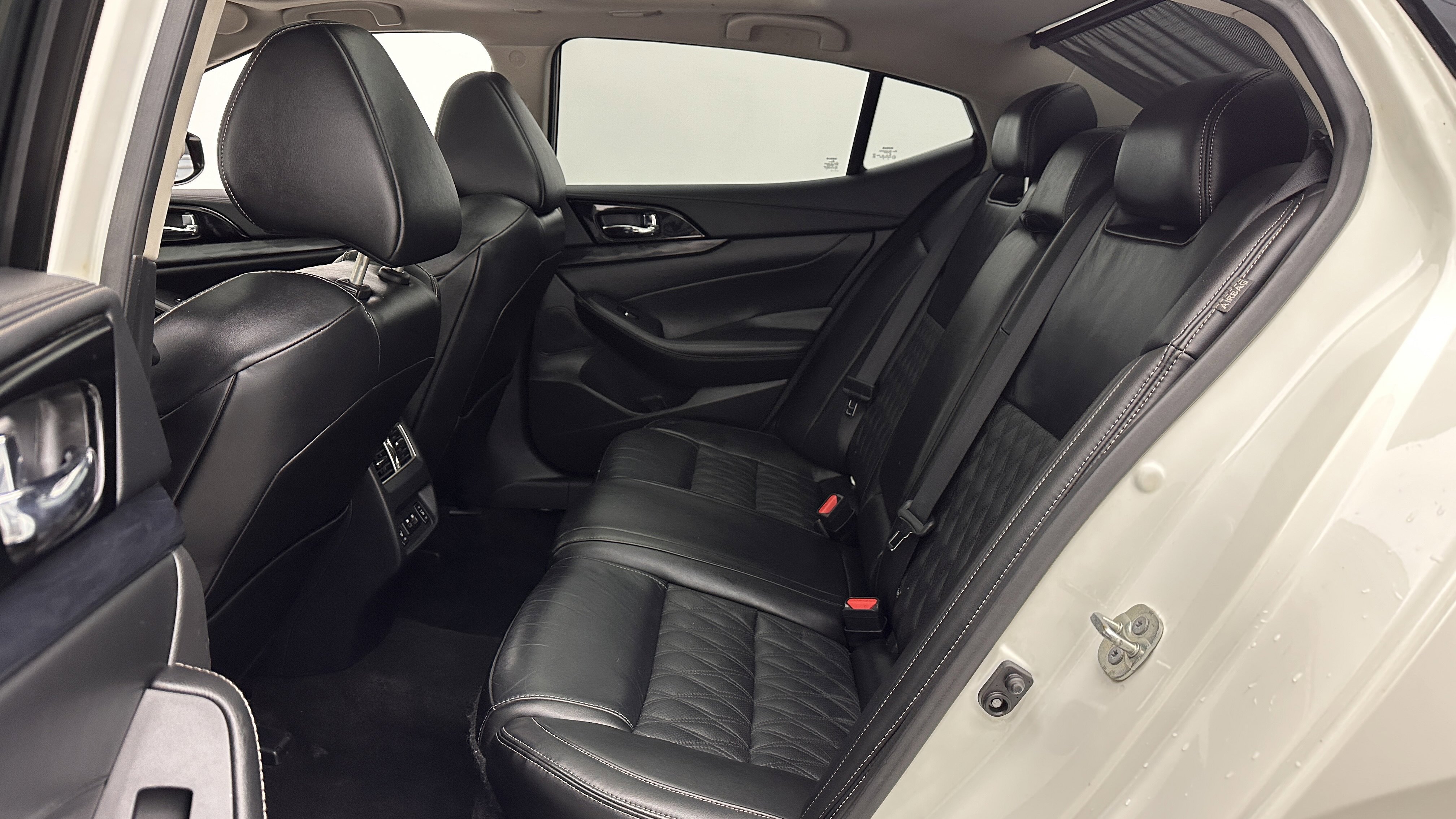 Used 2023 Nissan Maxima Platinum w/ Sport Mat Group FWD image 25