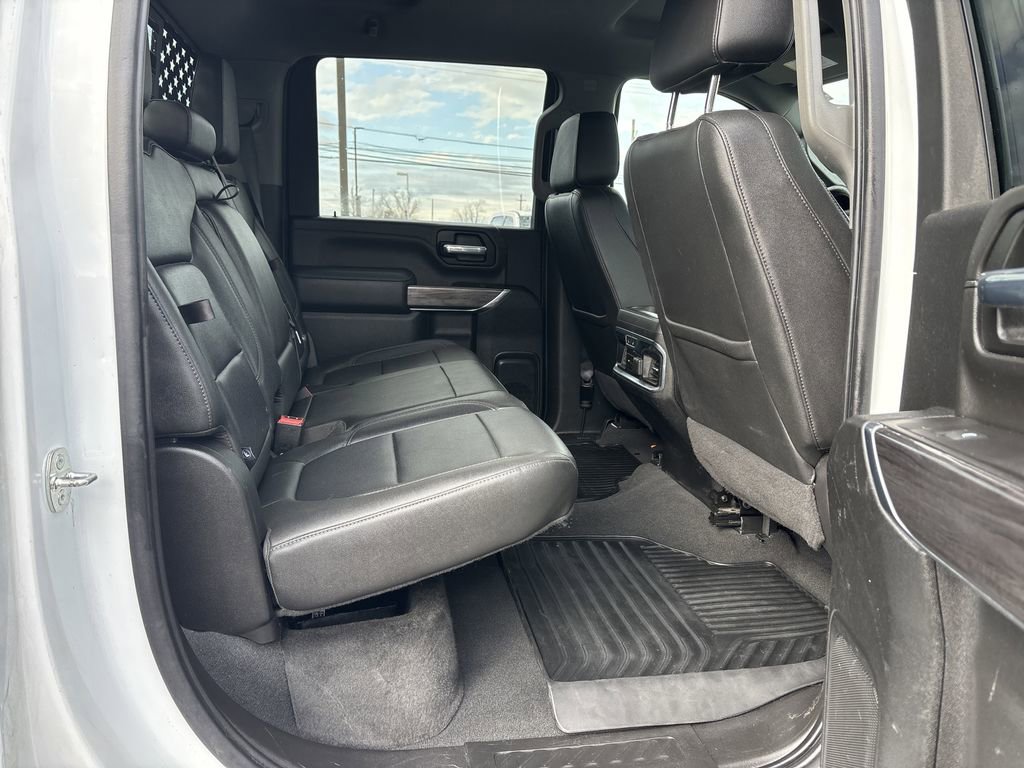 Used 2021 Chevrolet Silverado 3500 LTZ w/ LTZ Convenience Package image 17