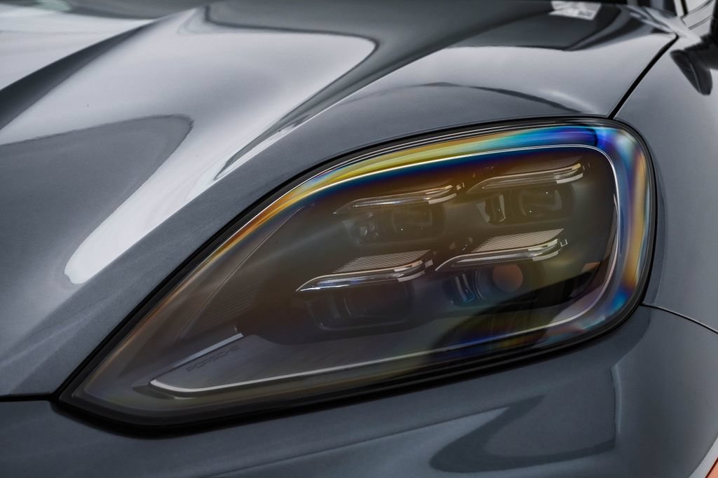 New 2026 Porsche Cayenne Coupe AWD/4WD image 7