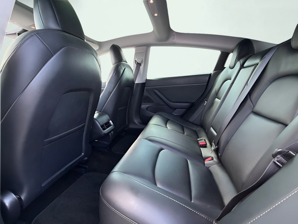 Used 2021 Tesla Model 3 Standard Range Plus RWD image 18