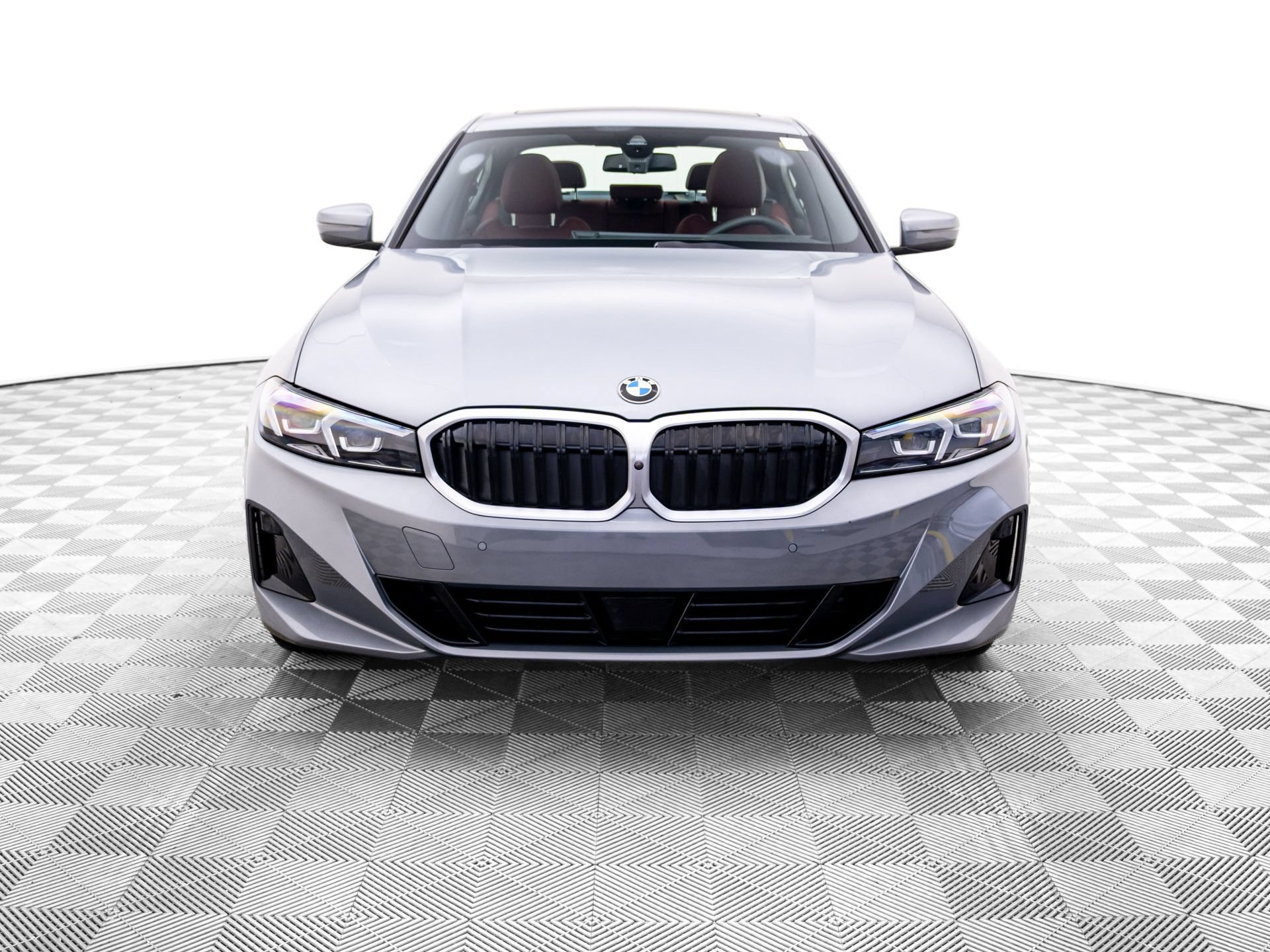 Certified 2025 BMW 330i xDrive Sedan AWD/4WD image 9