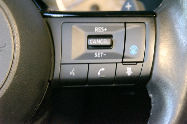 Used 2021 Nissan Rogue SV FWD image 21