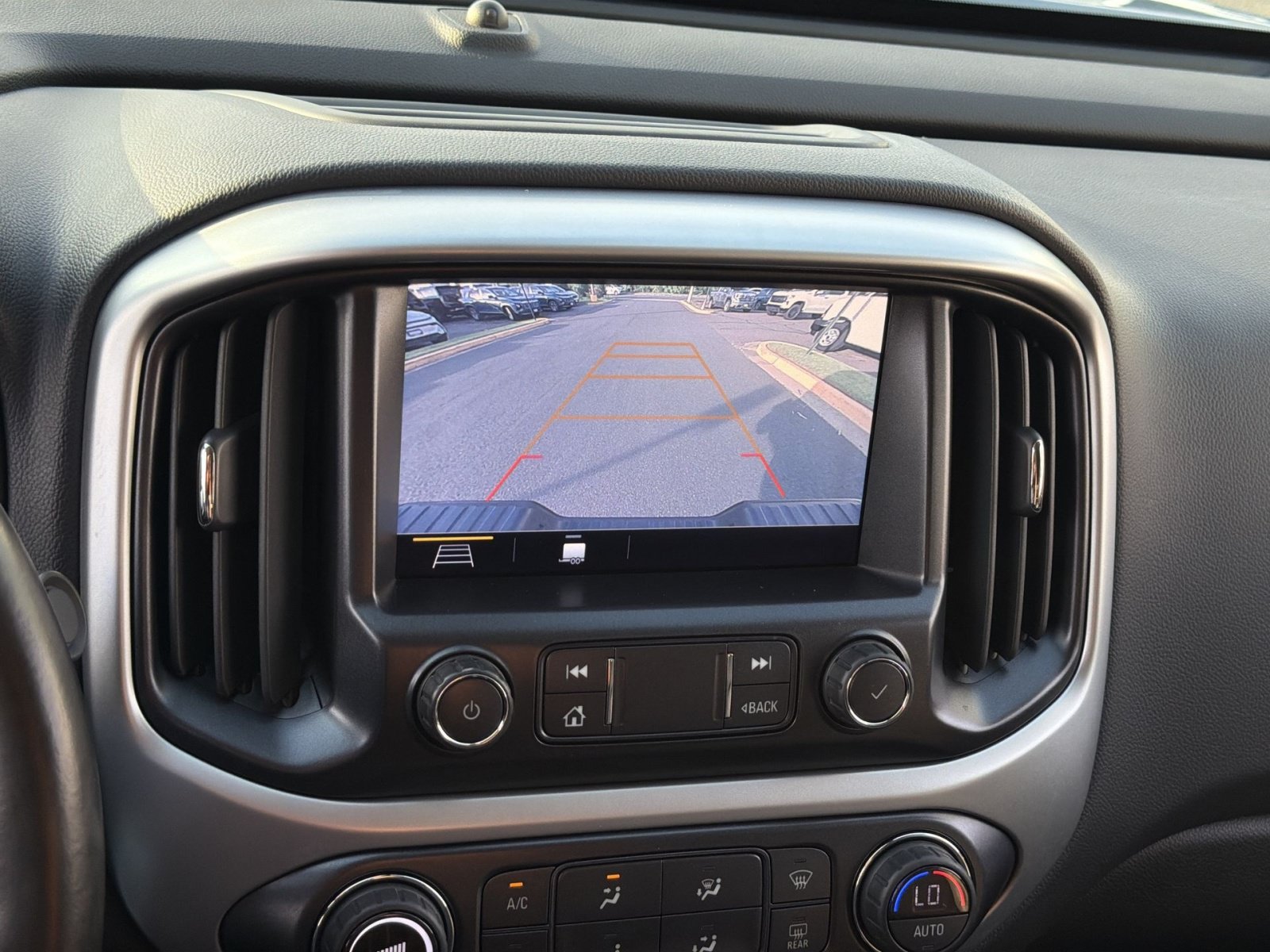 Used 2021 Chevrolet Colorado ZR2 AWD/4WD image 18