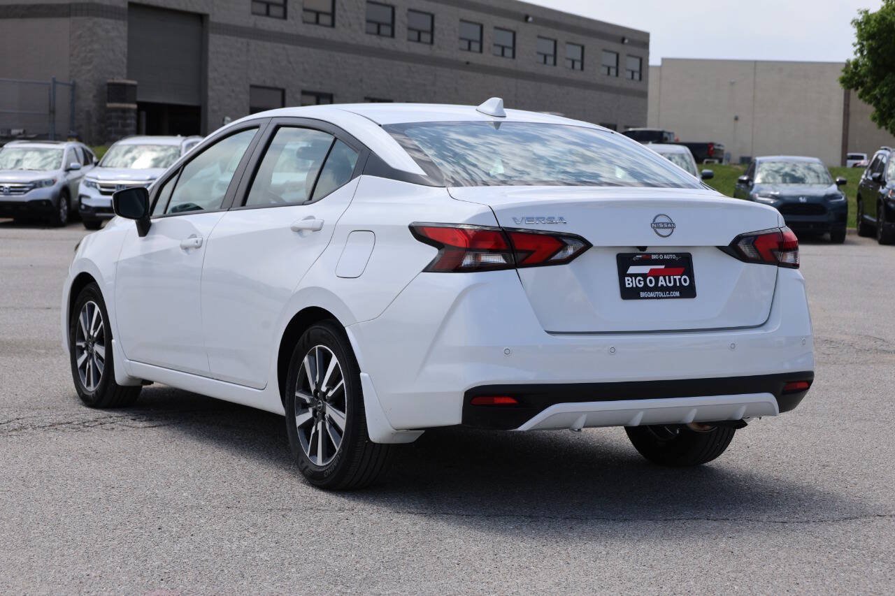 Used 2025 Nissan Versa SV w/ Trunk Package FWD image 11