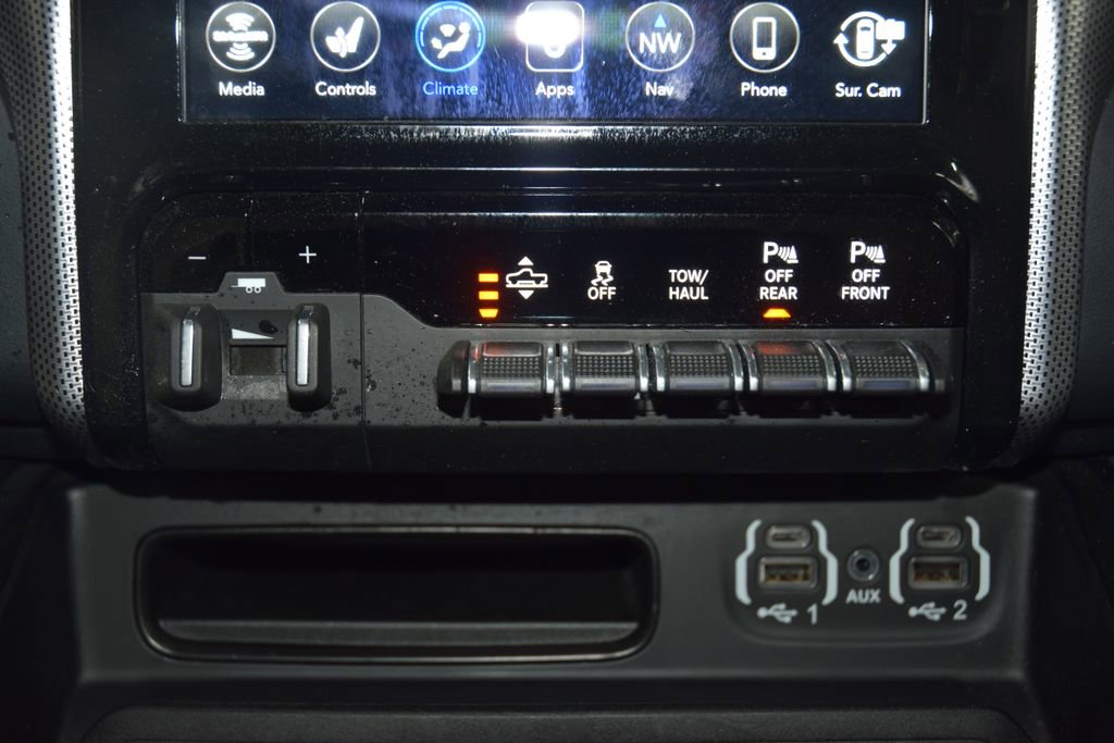 Used 2021 RAM 1500 Limited AWD/4WD image 38