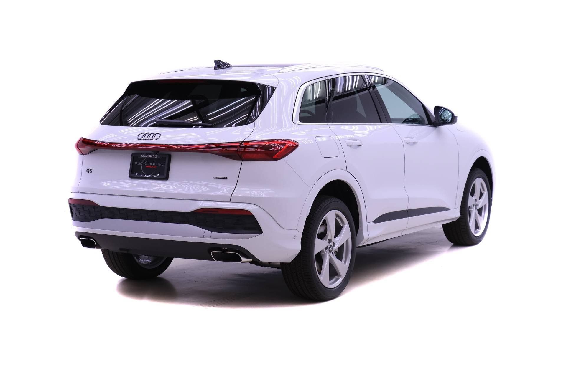 Used 2025 Audi Q5 Premium Plus AWD/4WD image 4