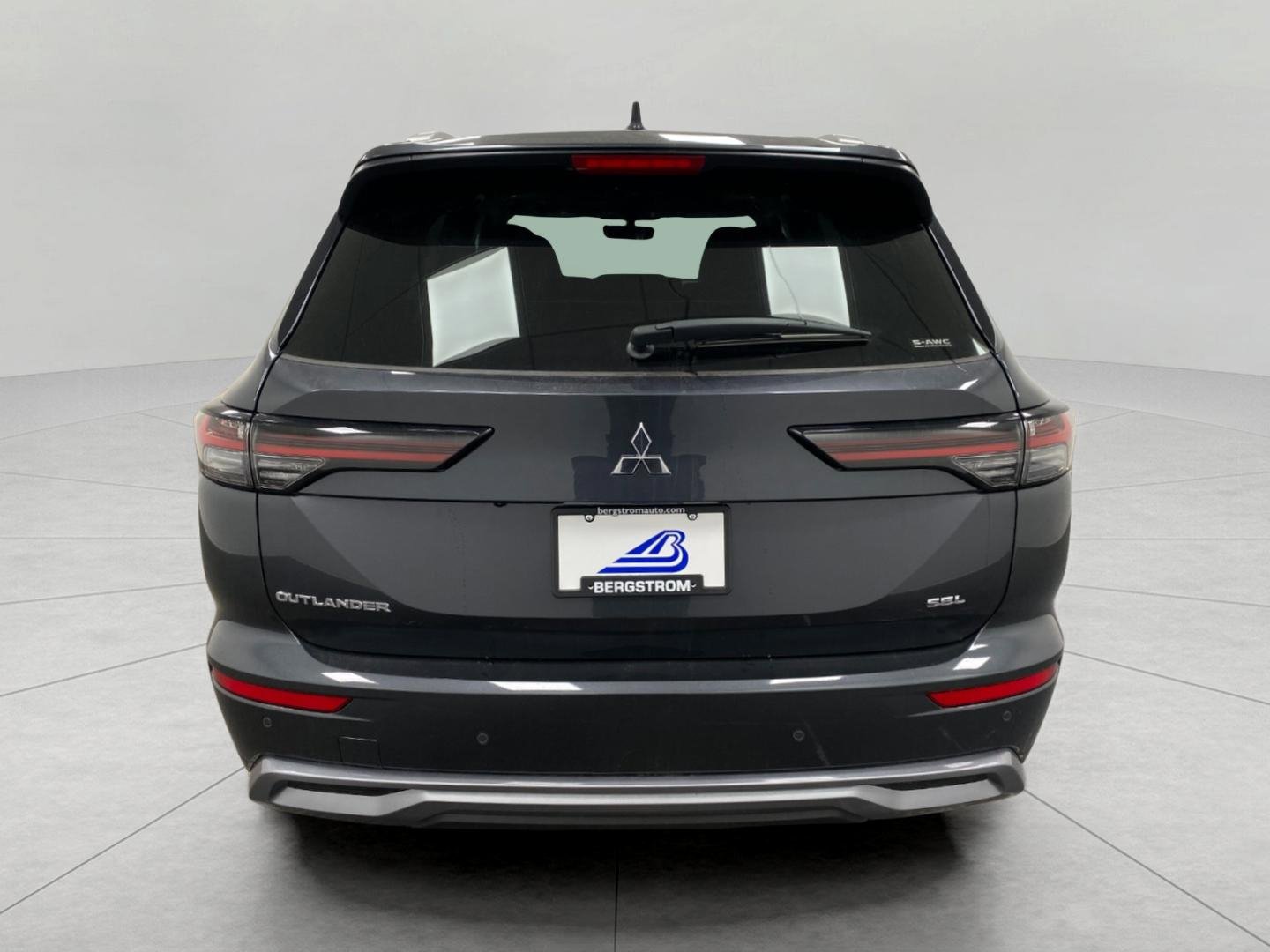 New 2026 Mitsubishi Outlander SEL AWD/4WD image 4