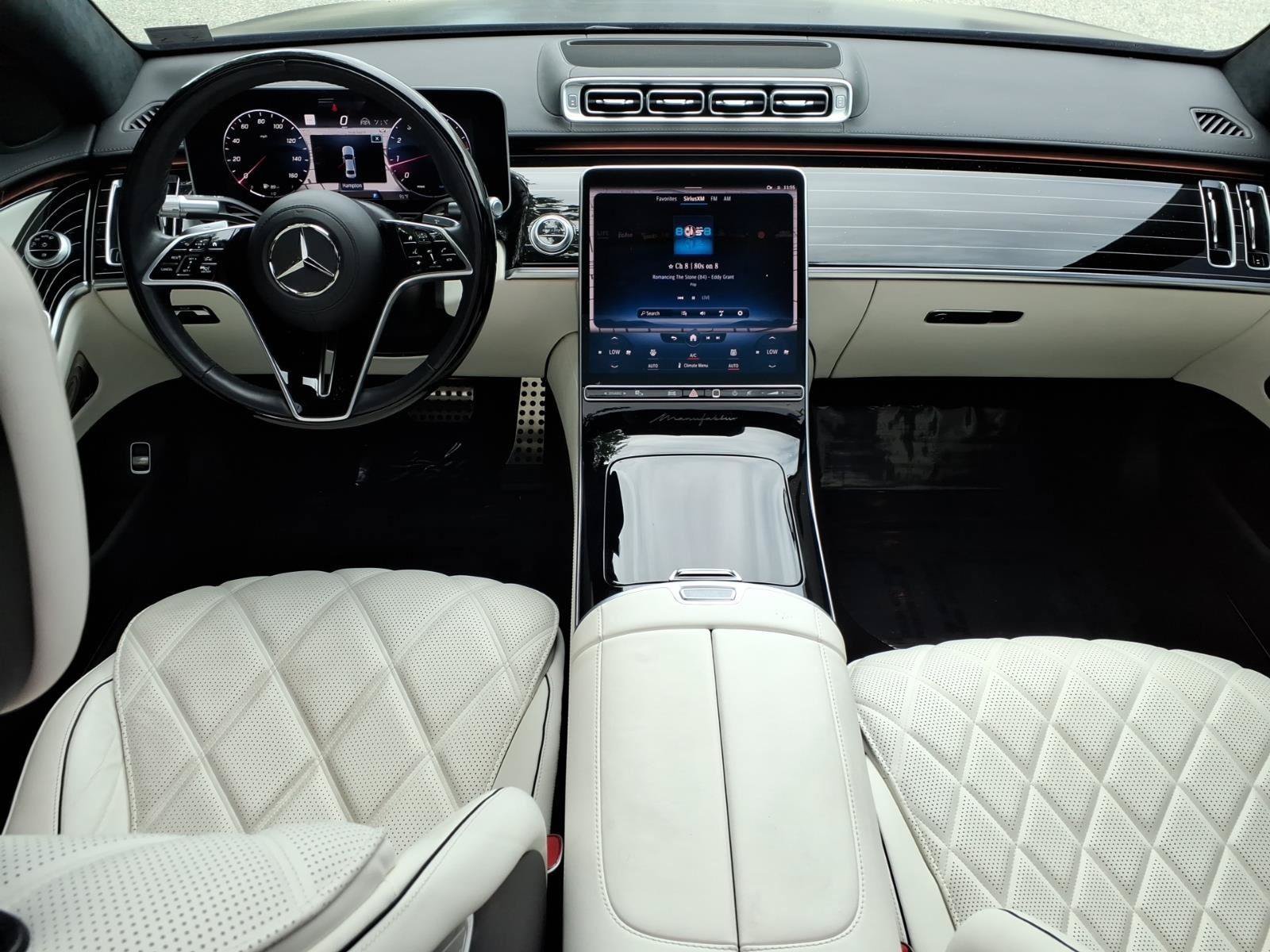 Used 2022 Mercedes-Benz S 580 4MATIC Sedan w/ AMG Line Package image 10