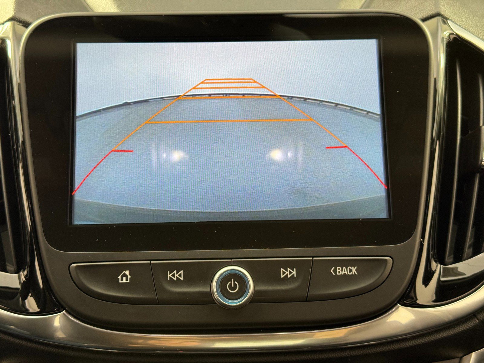 Used 2017 Chevrolet Volt Premier w/ Driver Confidence II Package image 26