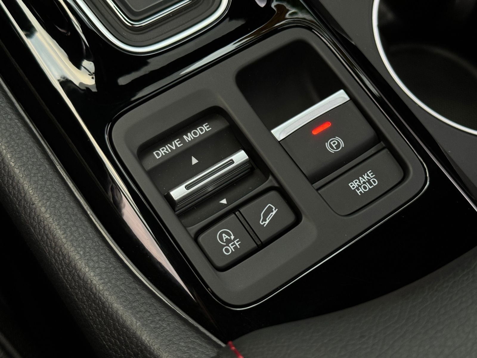 Certified 2025 Honda Pilot Black Edition image 43