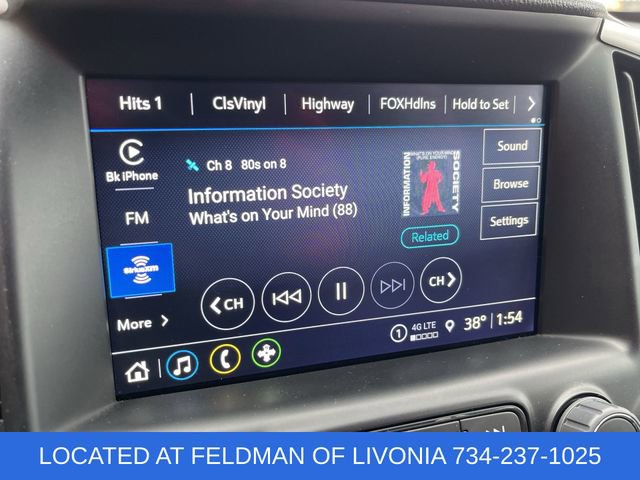 Used 2024 GMC Terrain SLT image 13