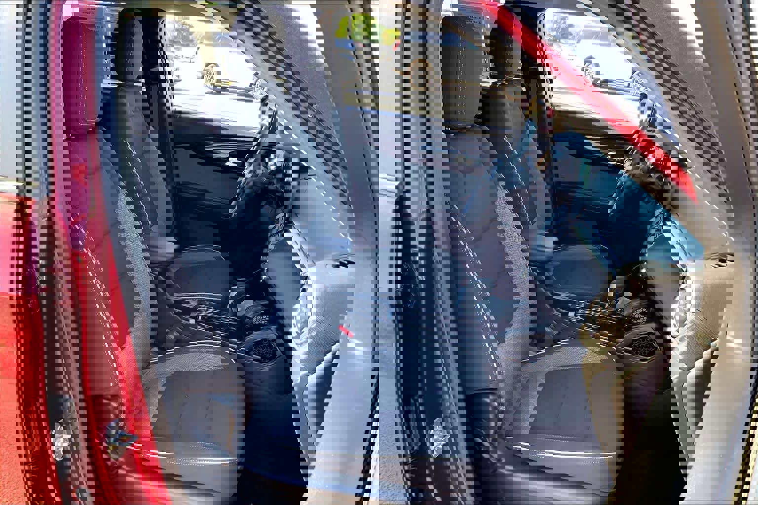 Used 2024 Chevrolet TrailBlazer LT w/ Driver Confidence Package image 9