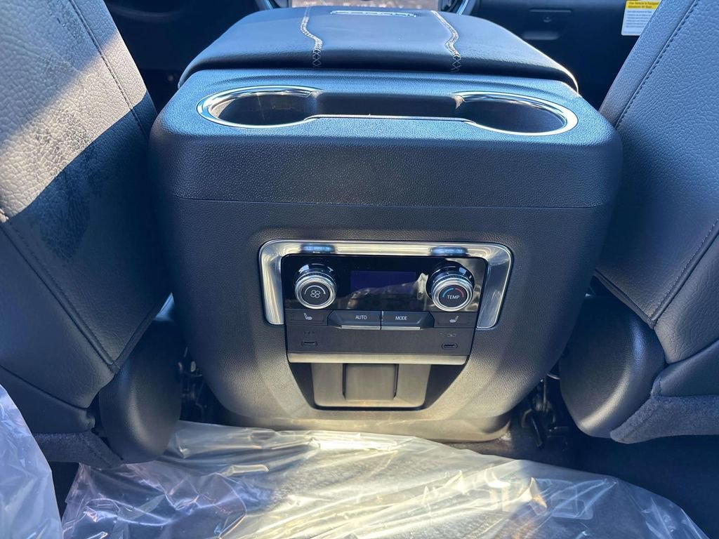 New 2026 GMC Yukon XL Denali w/ Sun & Power Step Package image 7