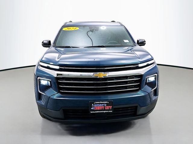 Used 2024 Chevrolet Traverse LT w/ LPO, Cargo Package image 2