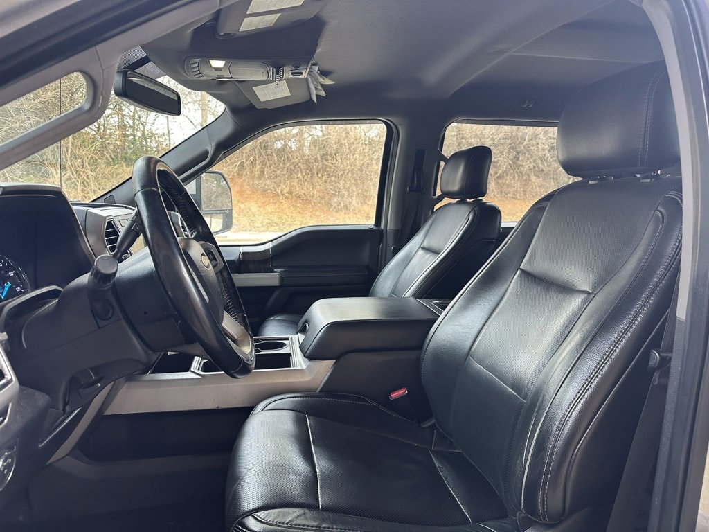 Used 2017 Ford F250 Lariat w/ Lariat Value Package image 3