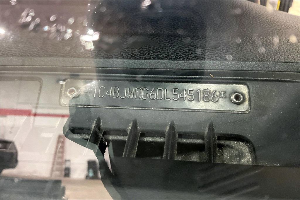 Used 2013 Jeep Wrangler Unlimited Sport image 30