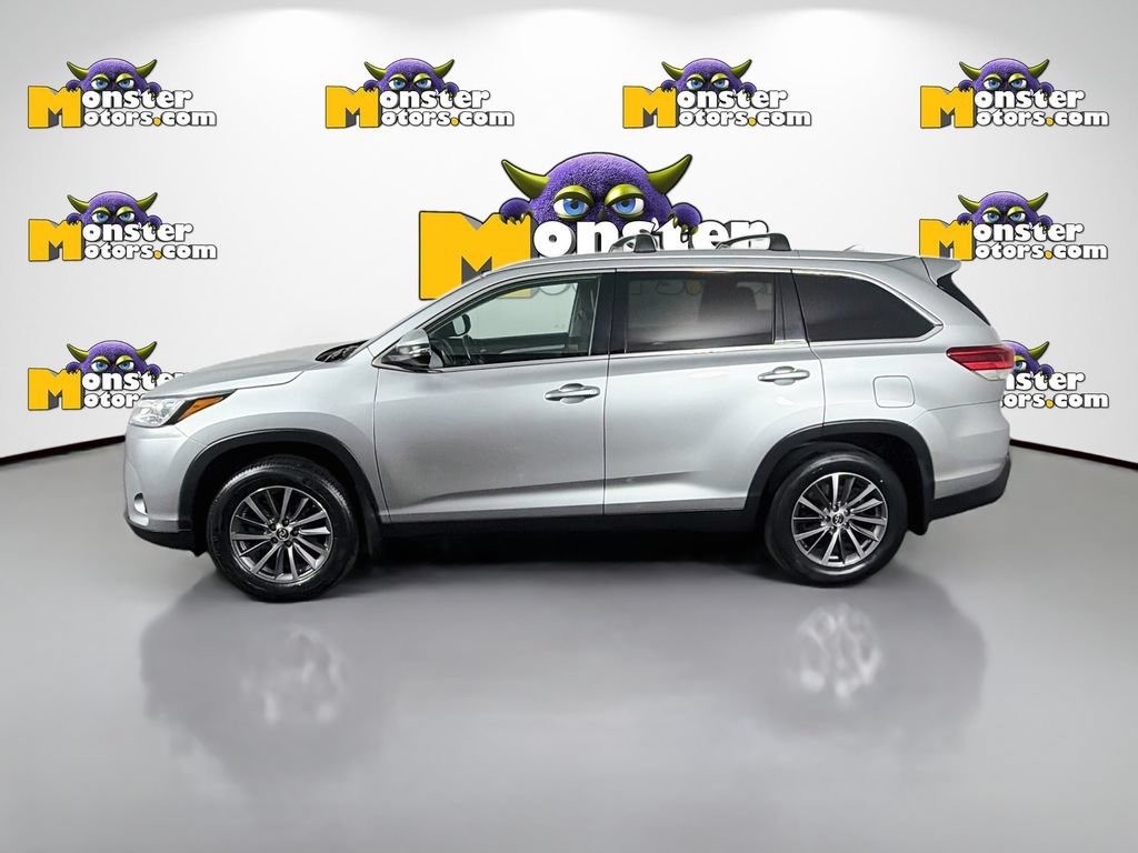 Used 2019 Toyota Highlander XLE AWD/4WD image 8