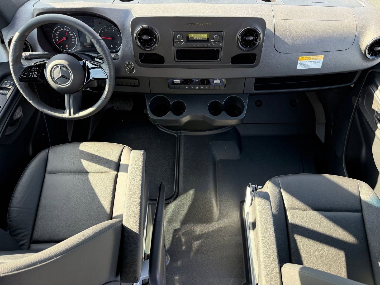 New 2025 Mercedes-Benz Sprinter 2500 image 13