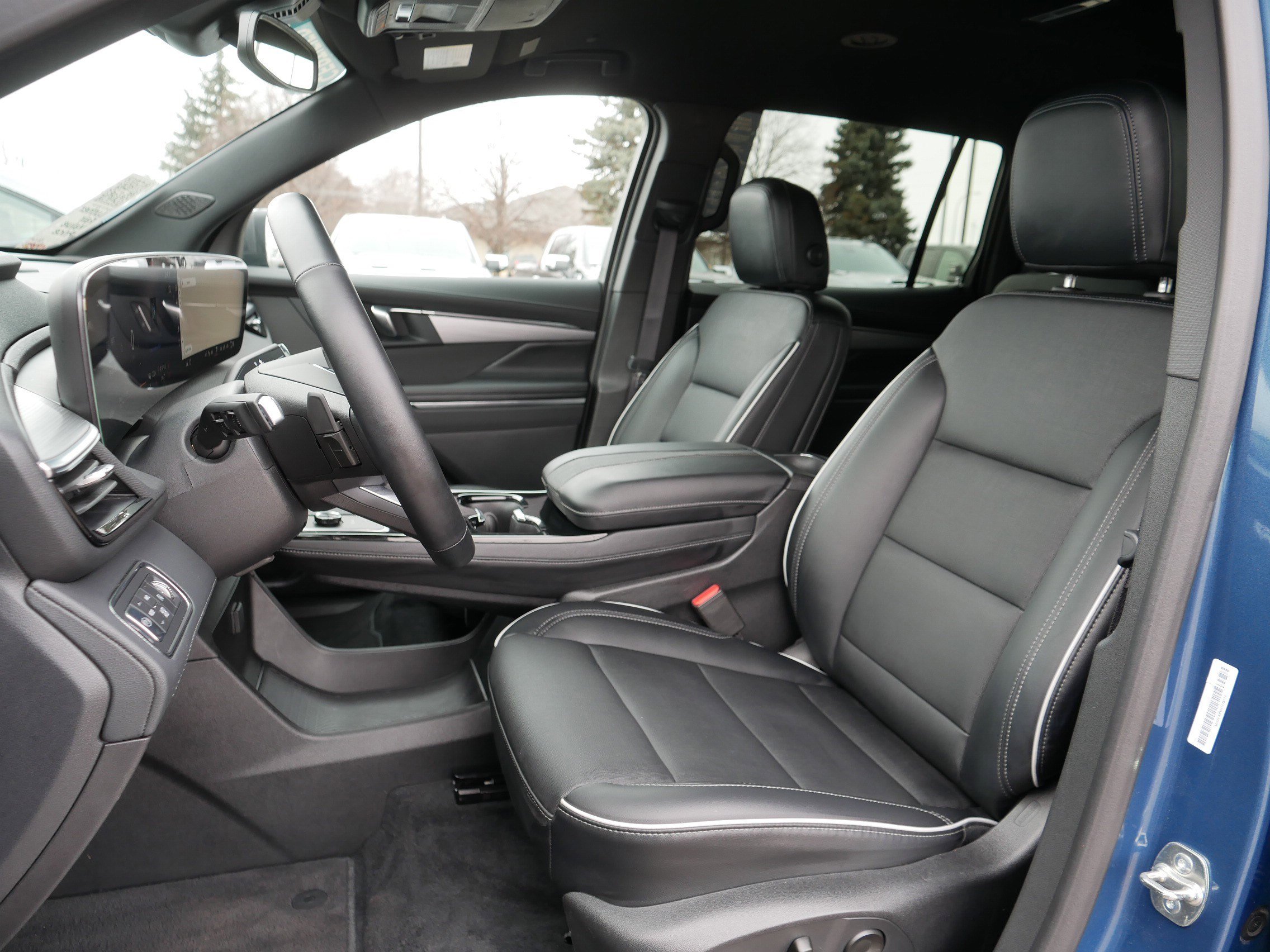 Certified 2025 Buick Enclave Preferred image 34