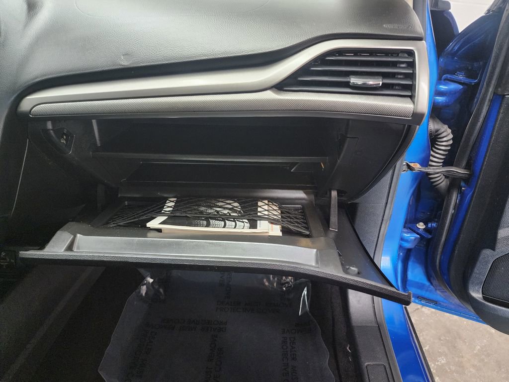 Used 2017 Ford Fusion SE FWD image 30