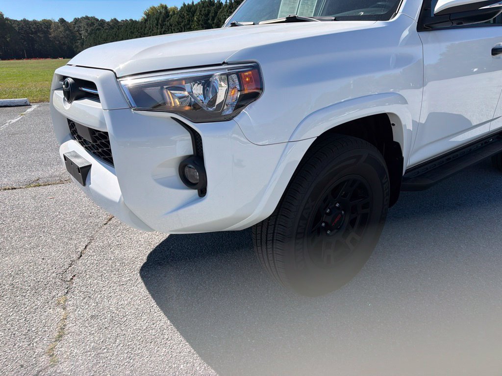 Used 2024 Toyota 4Runner SR5 Premium w/ Moonroof Package AWD/4WD image 2