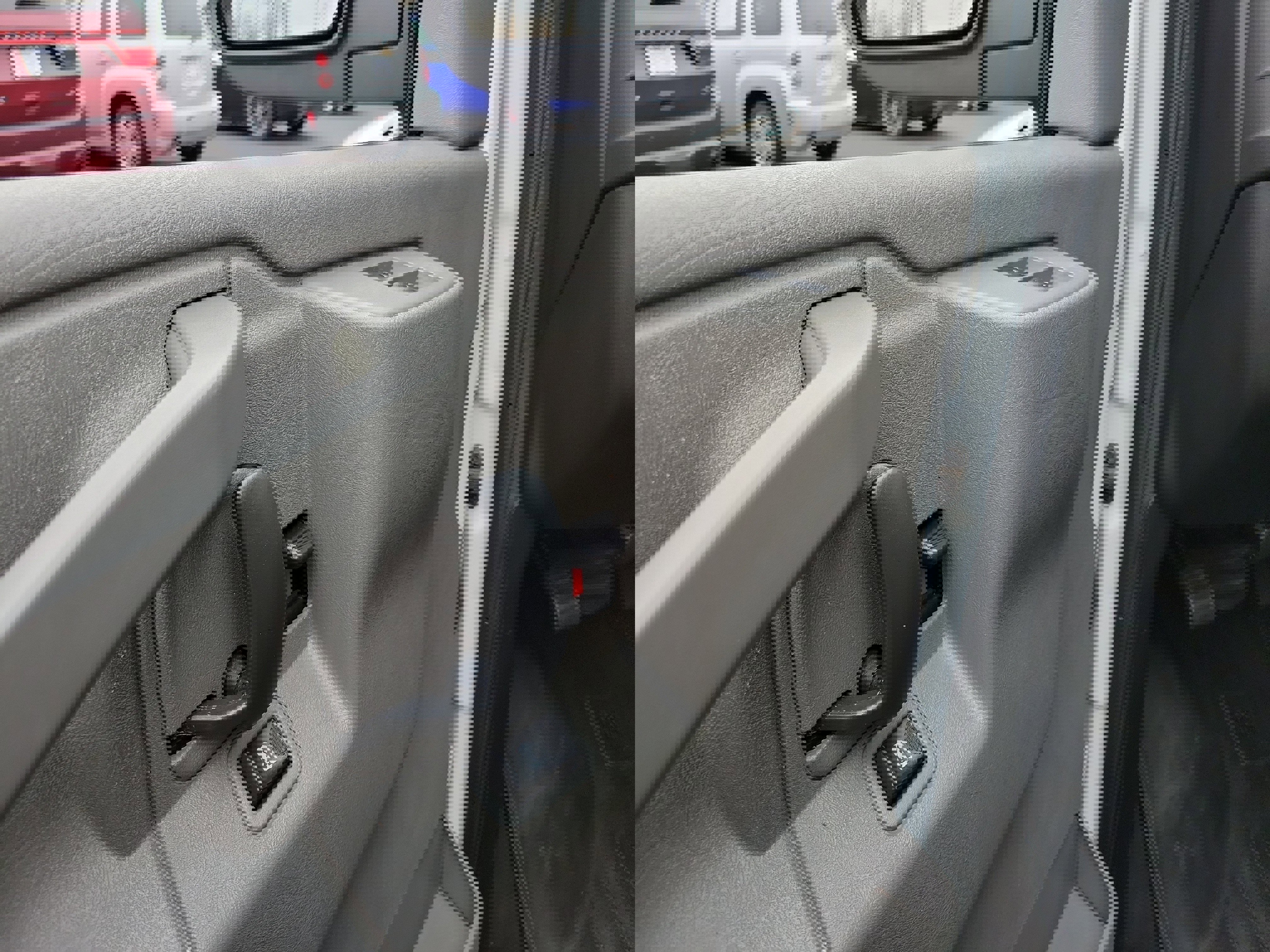 Used 2017 Chevrolet Express 2500 LT w/ LT Preferred Equipment Group image 15