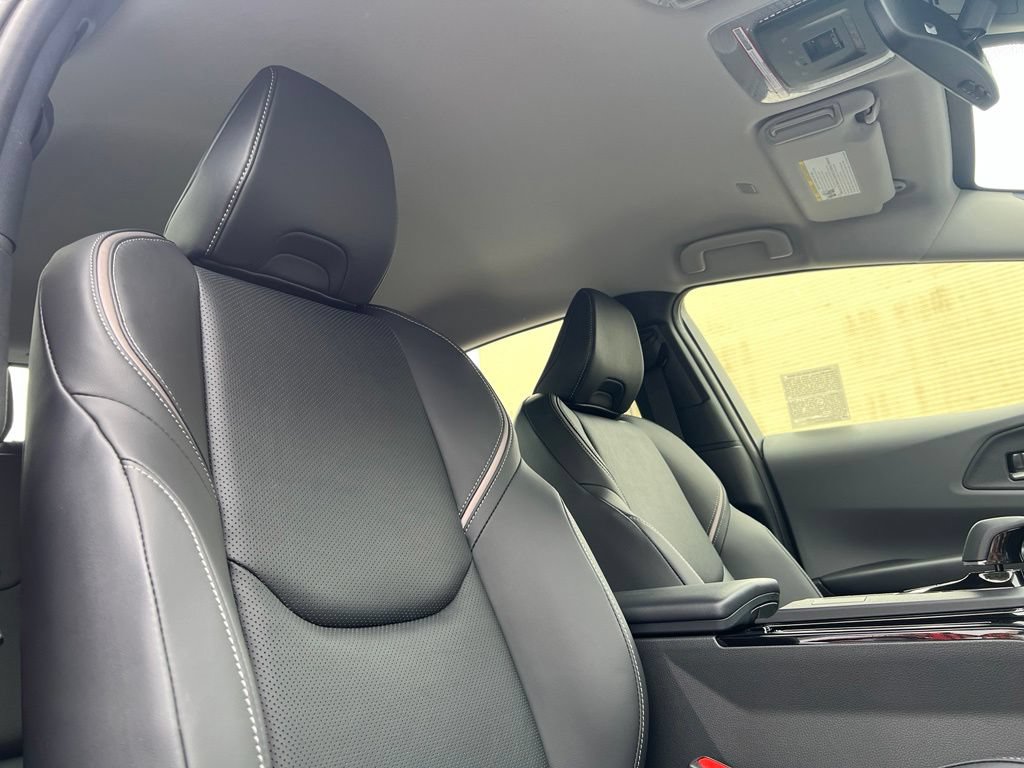 New 2027 Toyota Prius XLE FWD image 17