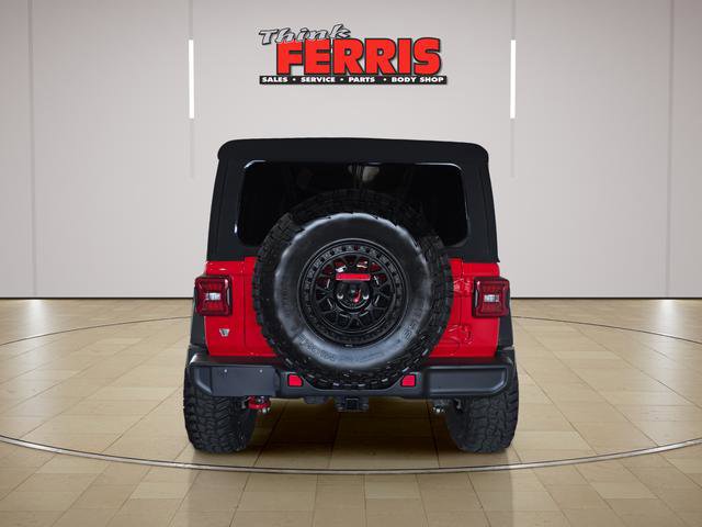 Used 2024 Jeep Wrangler Unlimited Rubicon w/ Technology Group image 5