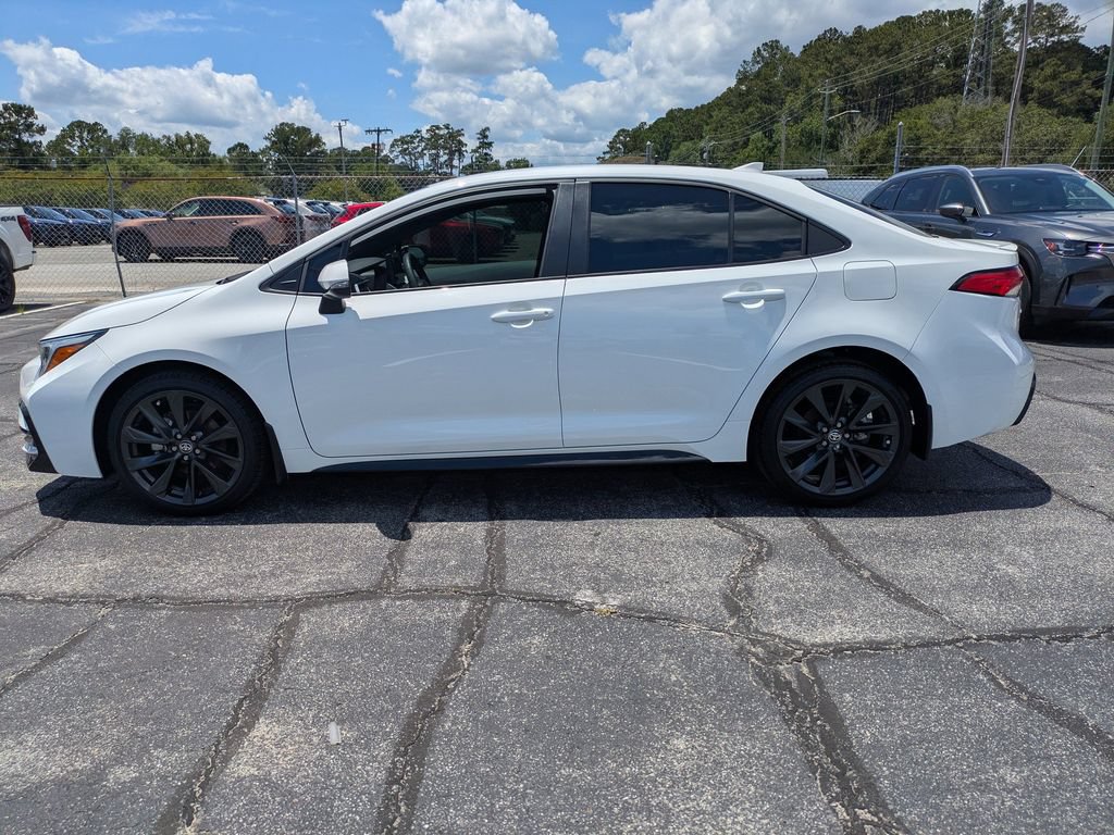 Used 2025 Toyota Corolla SE FWD image 7