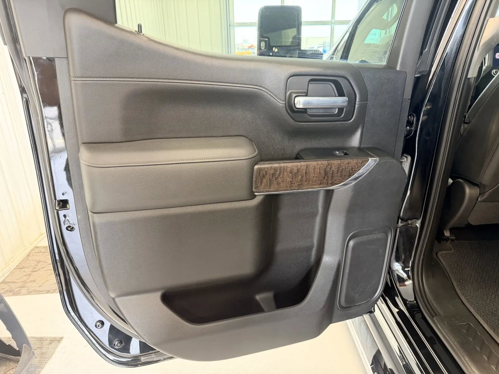 Used 2021 GMC Sierra 1500 Denali w/ Technology Package AWD/4WD image 14