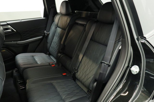 New 2026 Mitsubishi Outlander SEL Black Edition FWD image 25