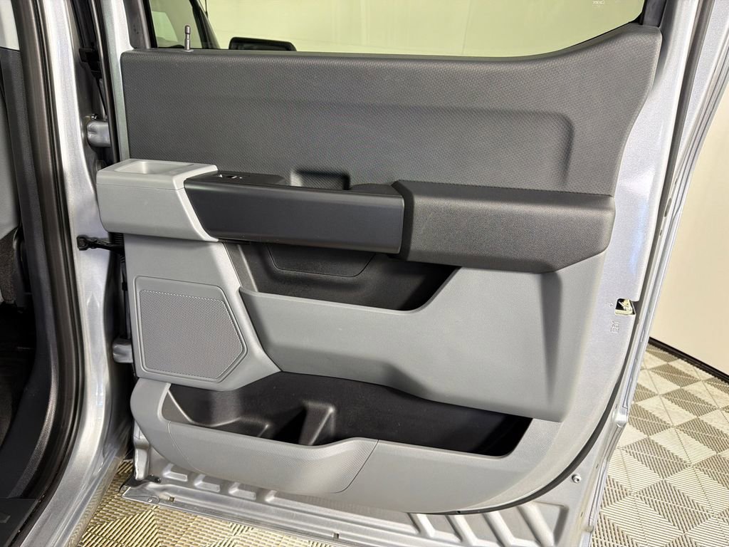 Used 2023 Ford F150 Lightning Pro w/ Tow Technology Package image 17