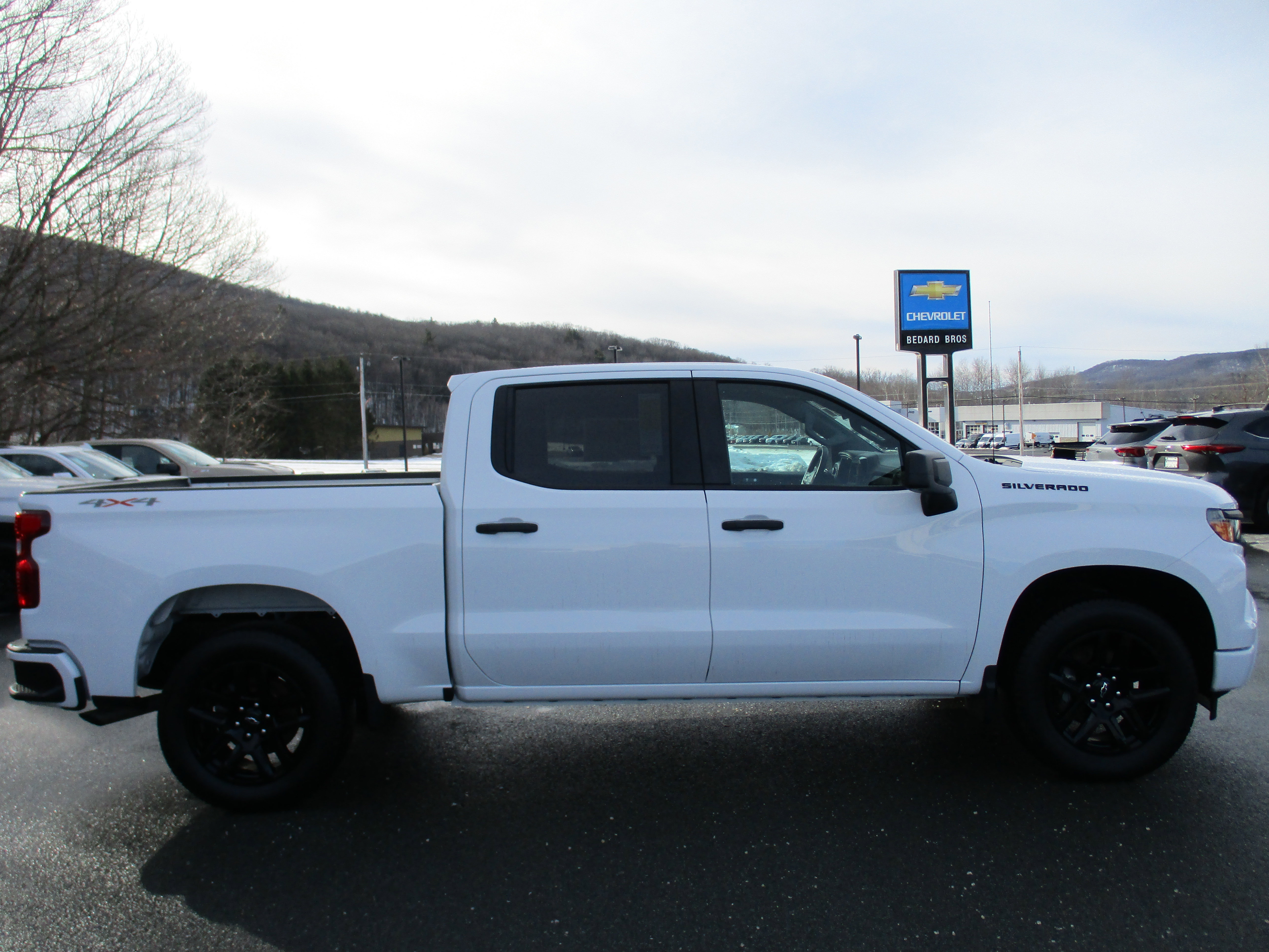 Used 2023 Chevrolet Silverado 1500 Custom w/ LPO, Dark Essentials Package image 4