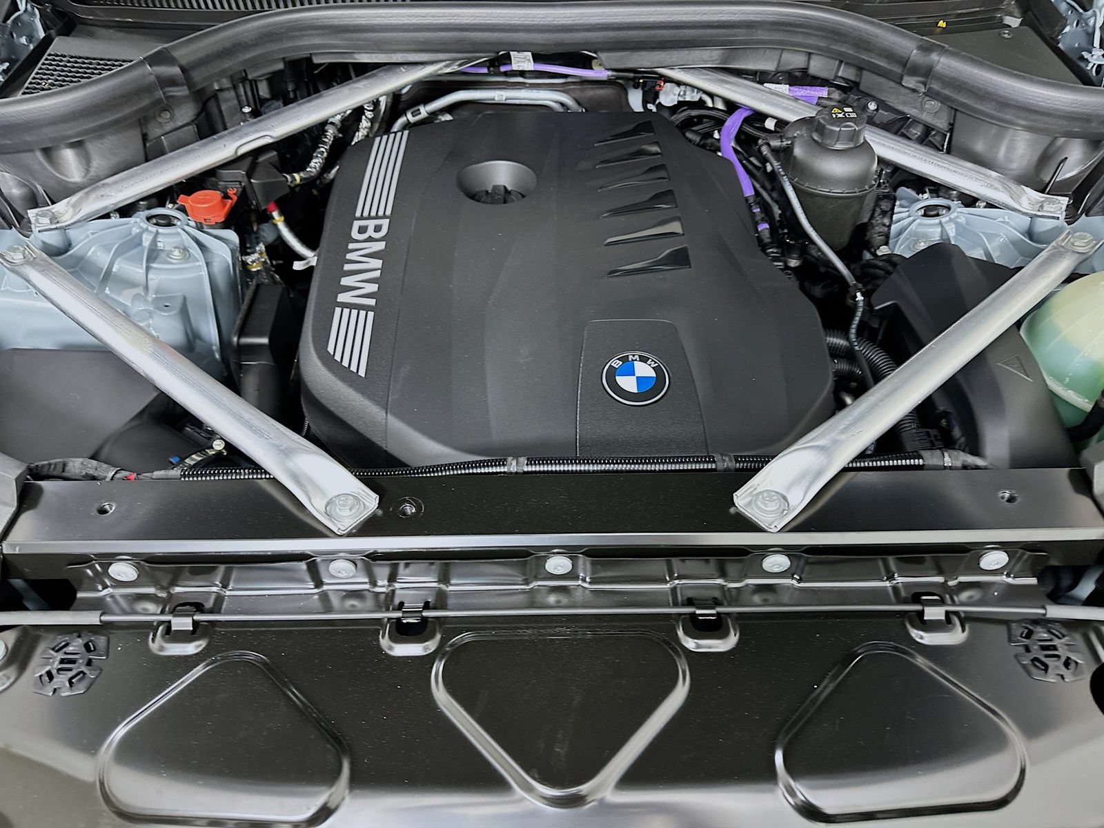 New 2026 BMW X5 xDrive40i AWD/4WD image 12