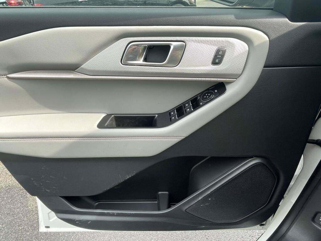 New 2026 Ford Explorer Active w/ Active Comfort Package AWD/4WD image 30