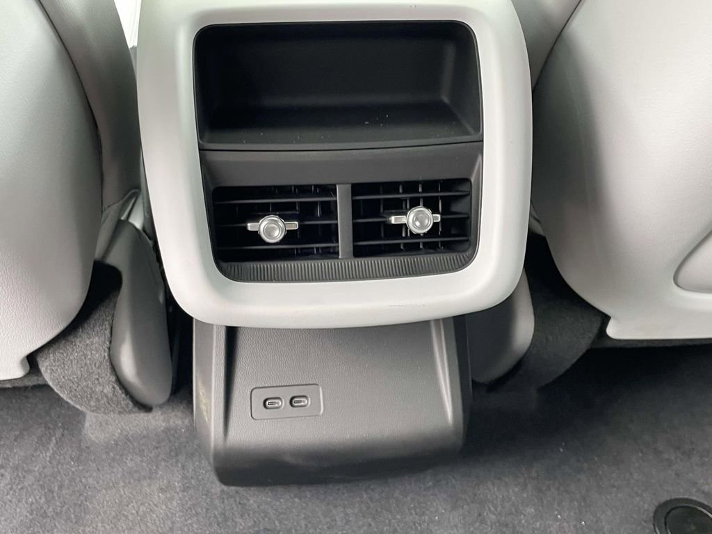 New 2026 Cadillac Lyriq Sport image 13